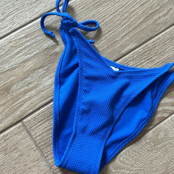 NWT Xhilaration high leg scoop waist bikini bottoms - Picture 2 of 6